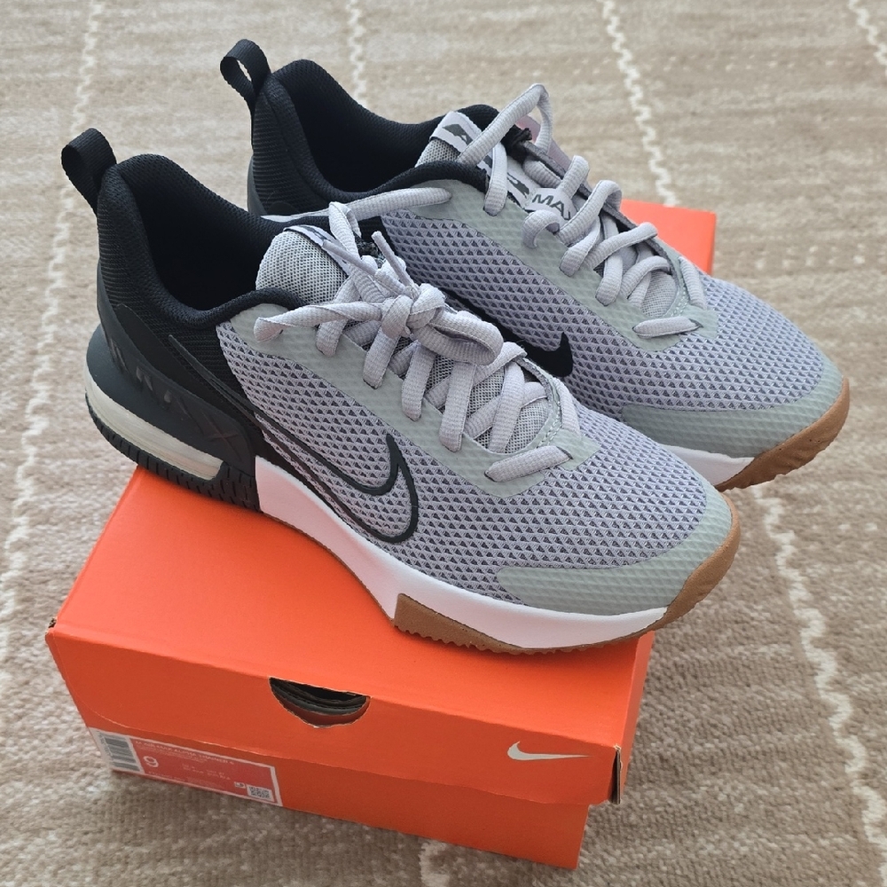 Nike Black and Gray Athletic Shoes
